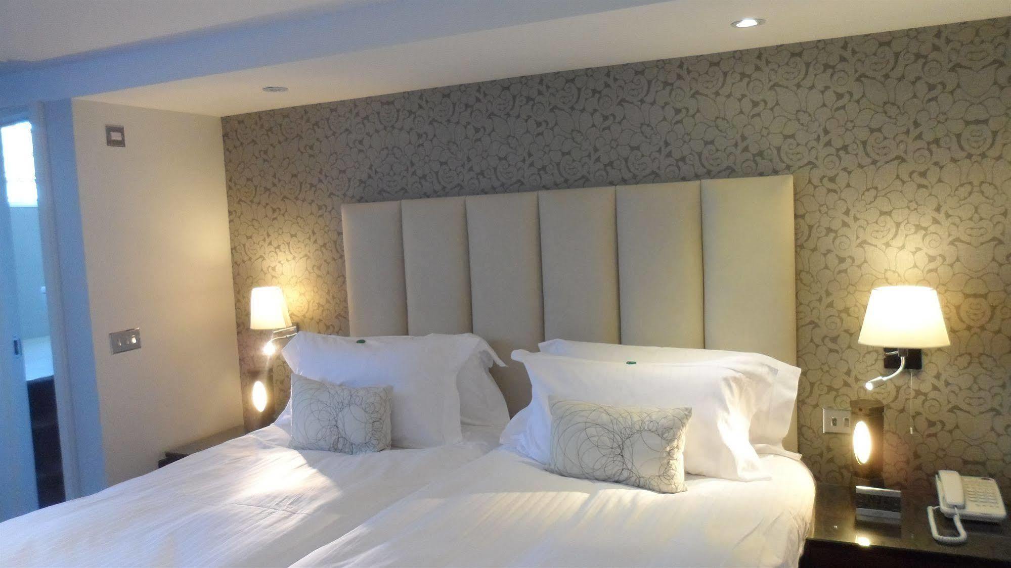 The Pillar Hotel Londra Cameră foto